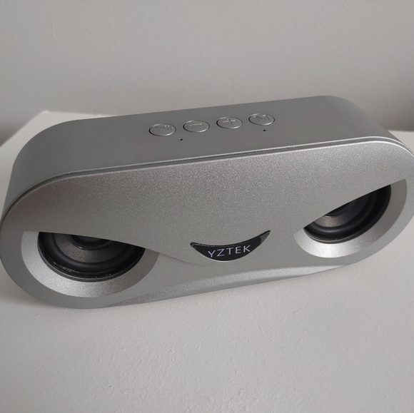 SOLD OUT - Bluetooth Speaker With LED Light - Picture 2 of 10